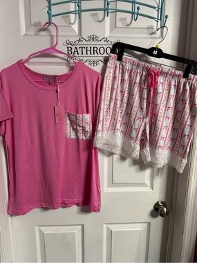 Simply Southern Pink Short Sleeve Top with Pink & White Bow-Print Lace Shorts